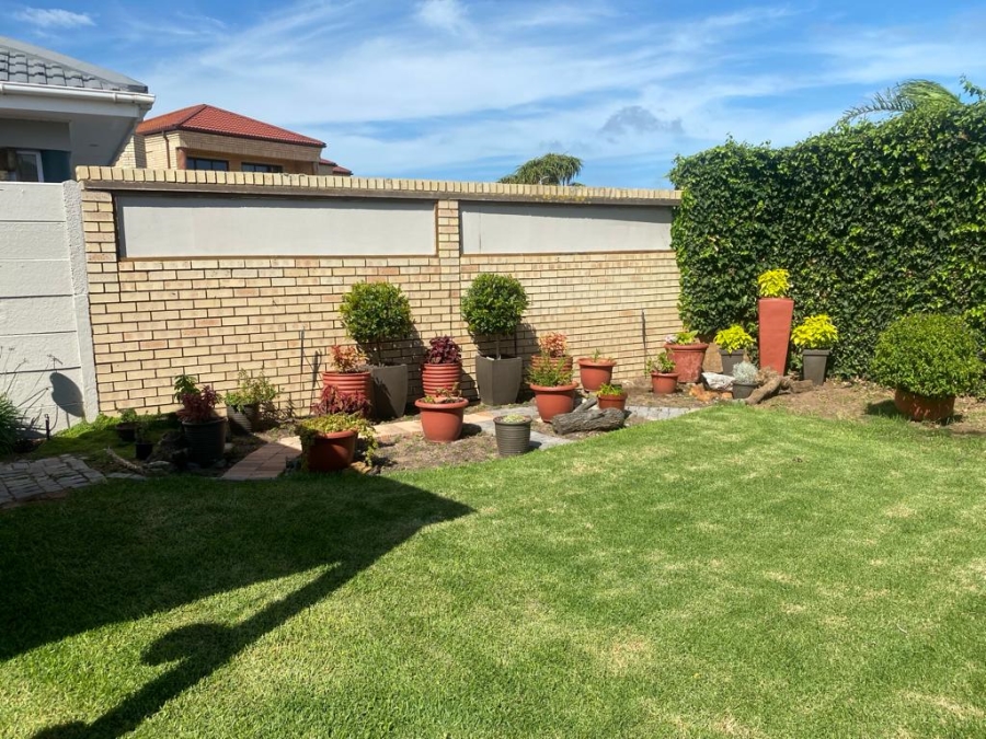 3 Bedroom Property for Sale in Stilbaai Wes Western Cape